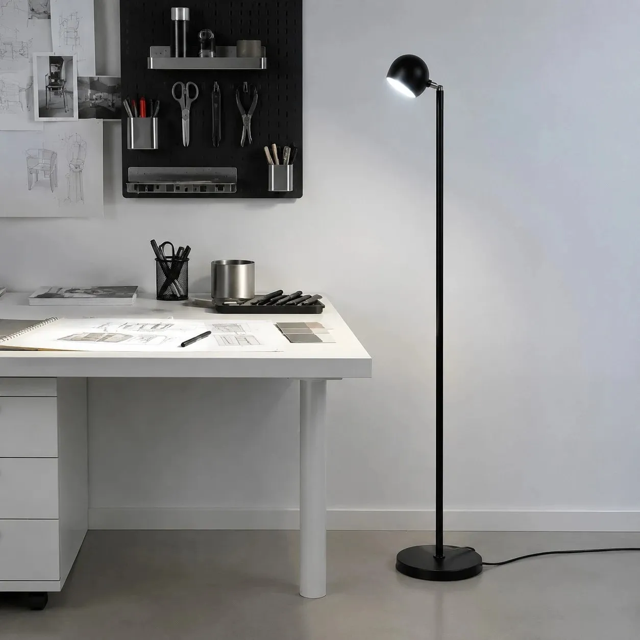 Minimalist Black Smart Remote Floor Lamp